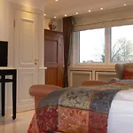 Die Villa Mettmann Bed and breakfast 4*