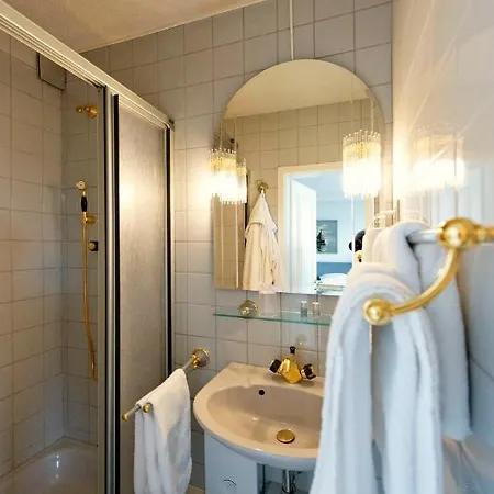 Die Villa Mettmann B&B 4*