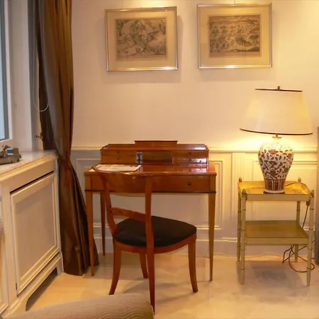 Die Villa Mettmann Bed & Breakfast 4*