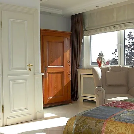 Bed and breakfast Die Villa Mettmann 4*