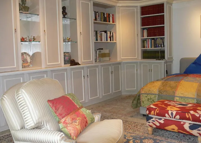 Die Villa Mettmann Bed & Breakfast