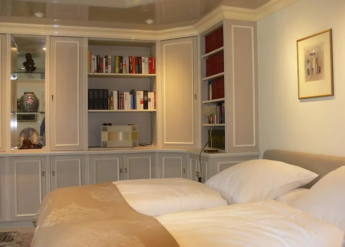 Die Villa Mettmann Bed & Breakfast Mettmann