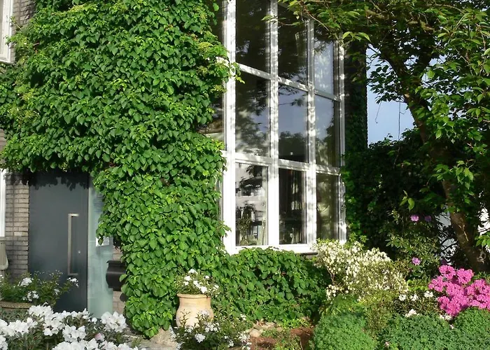 Die Villa Mettmann Bed & Breakfast Mettmann